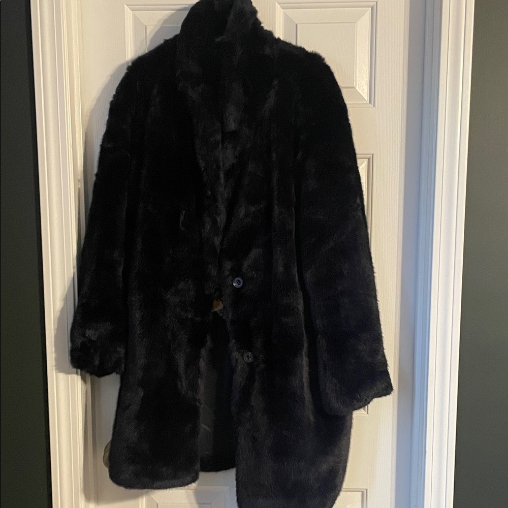 NWT Beautiful Joules navy faux fur coat with beautiful lining